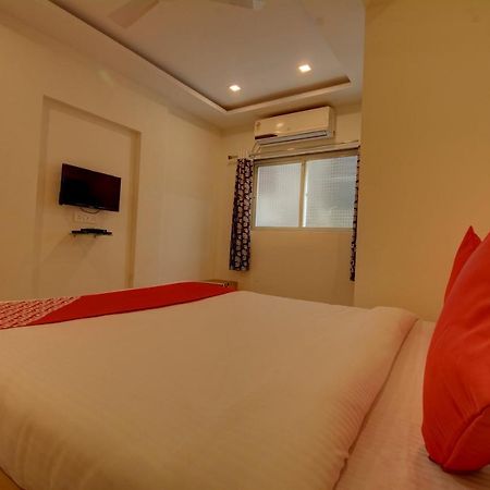 Oyo Flagship 47178 Pakko Inn Poona Buitenkant foto