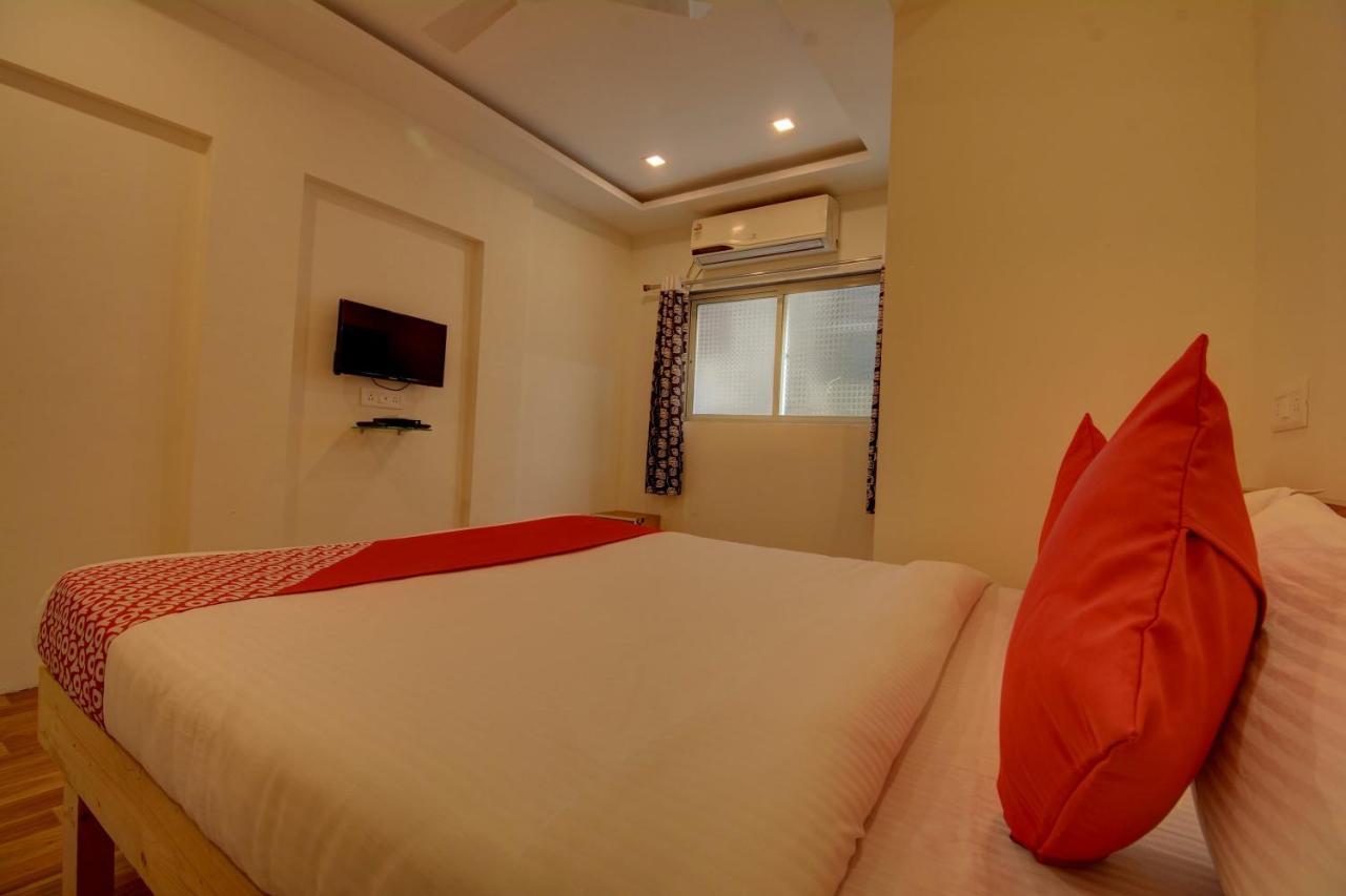 Oyo Flagship 47178 Pakko Inn Poona Buitenkant foto