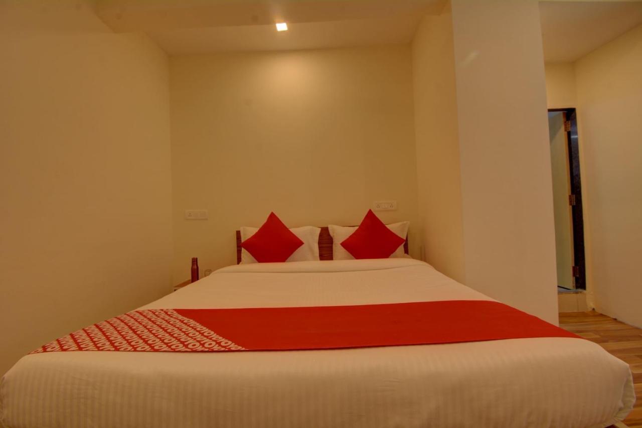 Oyo Flagship 47178 Pakko Inn Poona Buitenkant foto